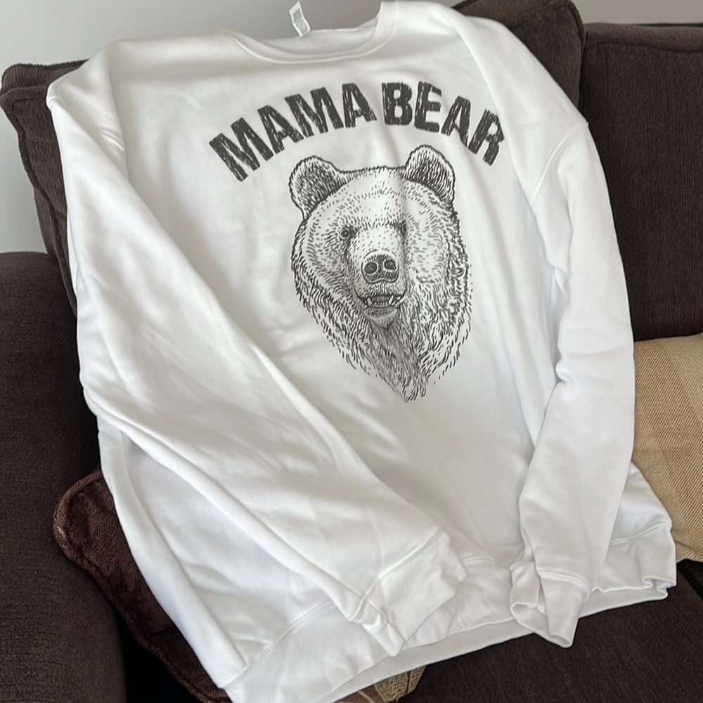 New without tags/never worn light-weight sweatshirt   Size XL